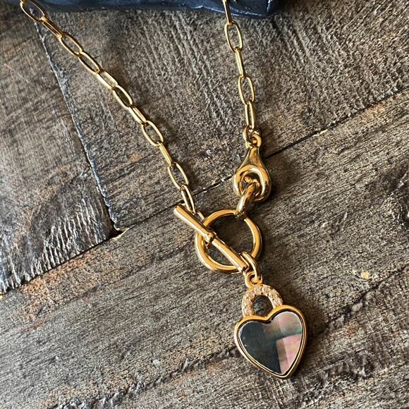 NEW FP x Luna Norte Mother Of Pearl Heart Toggle Necklace - Picture 8 of 8